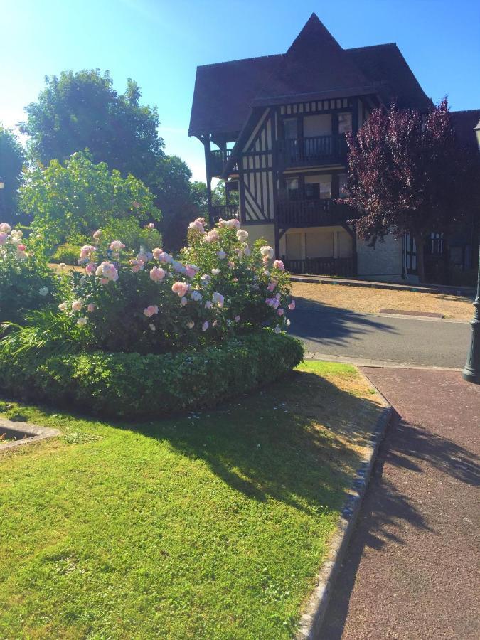 Domaine Prive, , Piscine, Jacuzzi, Joli Appartement 多维尔 外观 照片